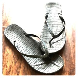 Glitter heavy duty rubber flip flop sandals